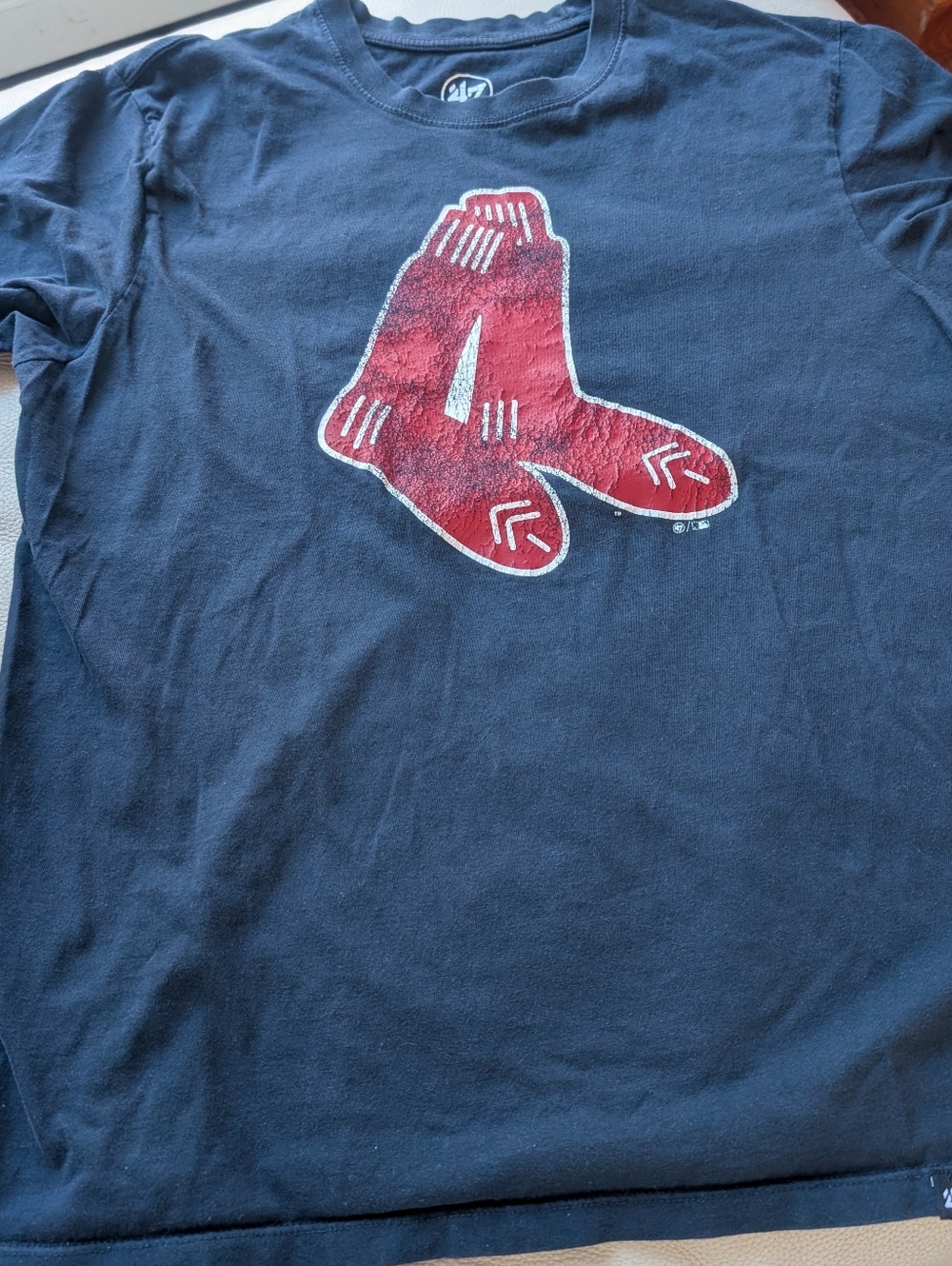 Boston Red Sox Navy Graphic Tee with Red Socks Logo 100% Cotton, 47 Brand